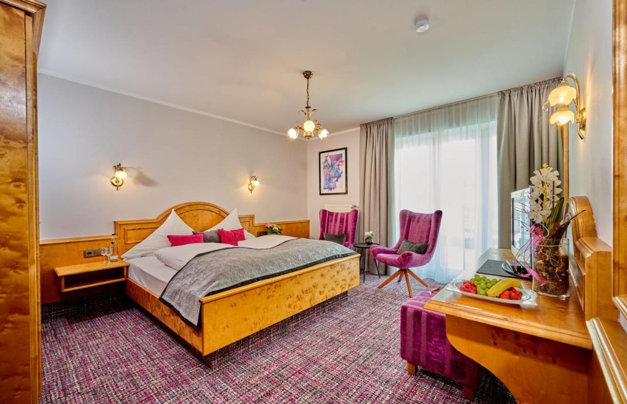 Landhotel Schneider Riedenburg Ngoại thất bức ảnh