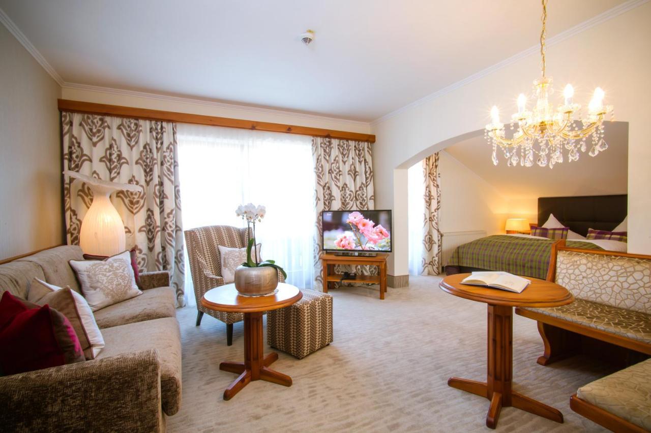 Landhotel Schneider Riedenburg Ngoại thất bức ảnh
