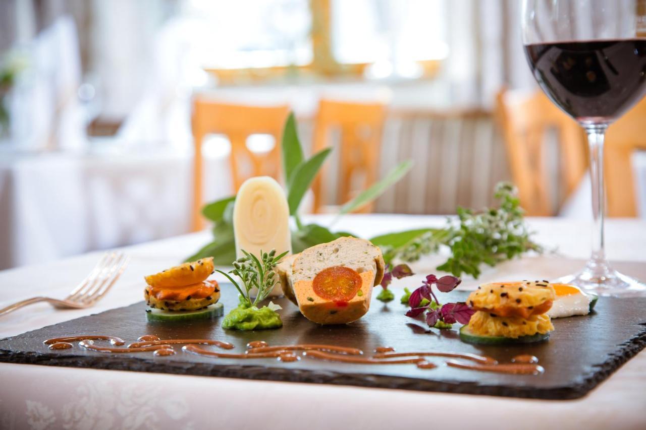 Landhotel Schneider Riedenburg Ngoại thất bức ảnh