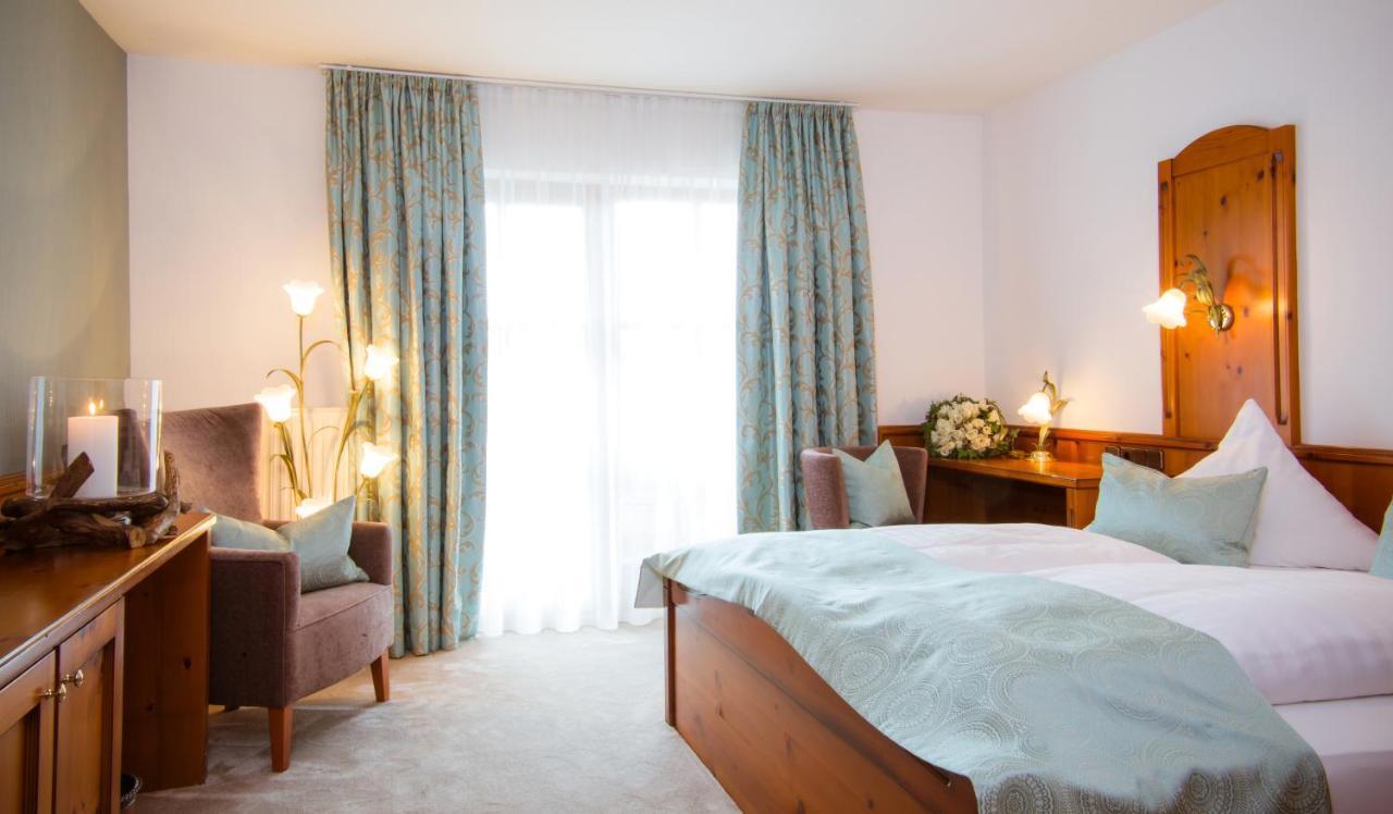Landhotel Schneider Riedenburg Ngoại thất bức ảnh